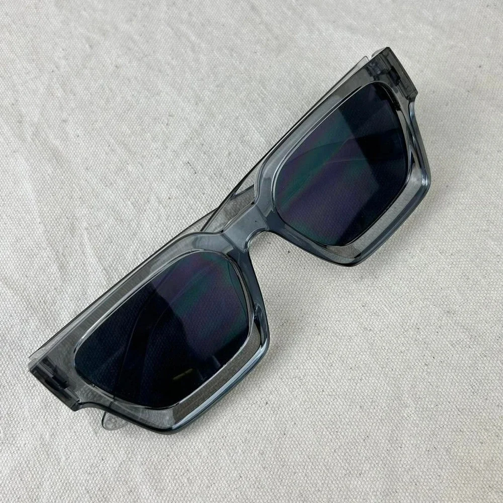 Vintage Y2K surfer style black squared sunglasses cyber grunge techno